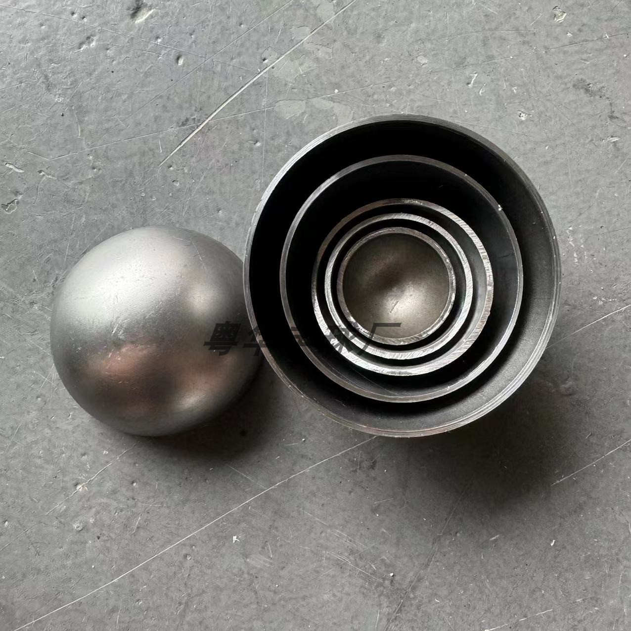 Hollow Iron Hemispheres Weldin - огляд і ціна Light Art And Craft